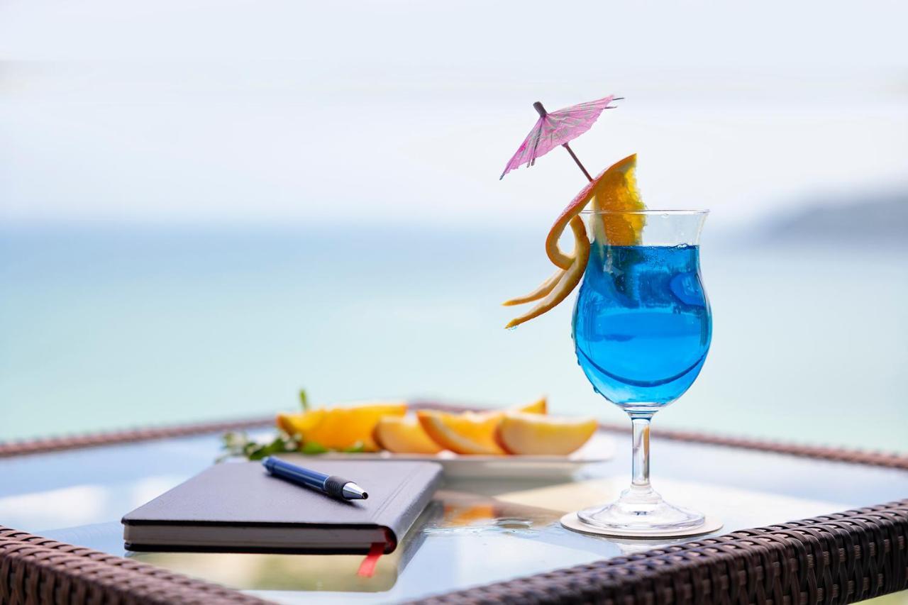 Miracle Luxury Nha Trang Hotel Exterior photo