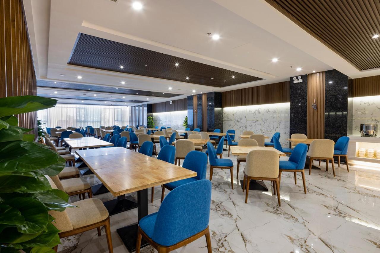 Miracle Luxury Nha Trang Hotel Exterior photo